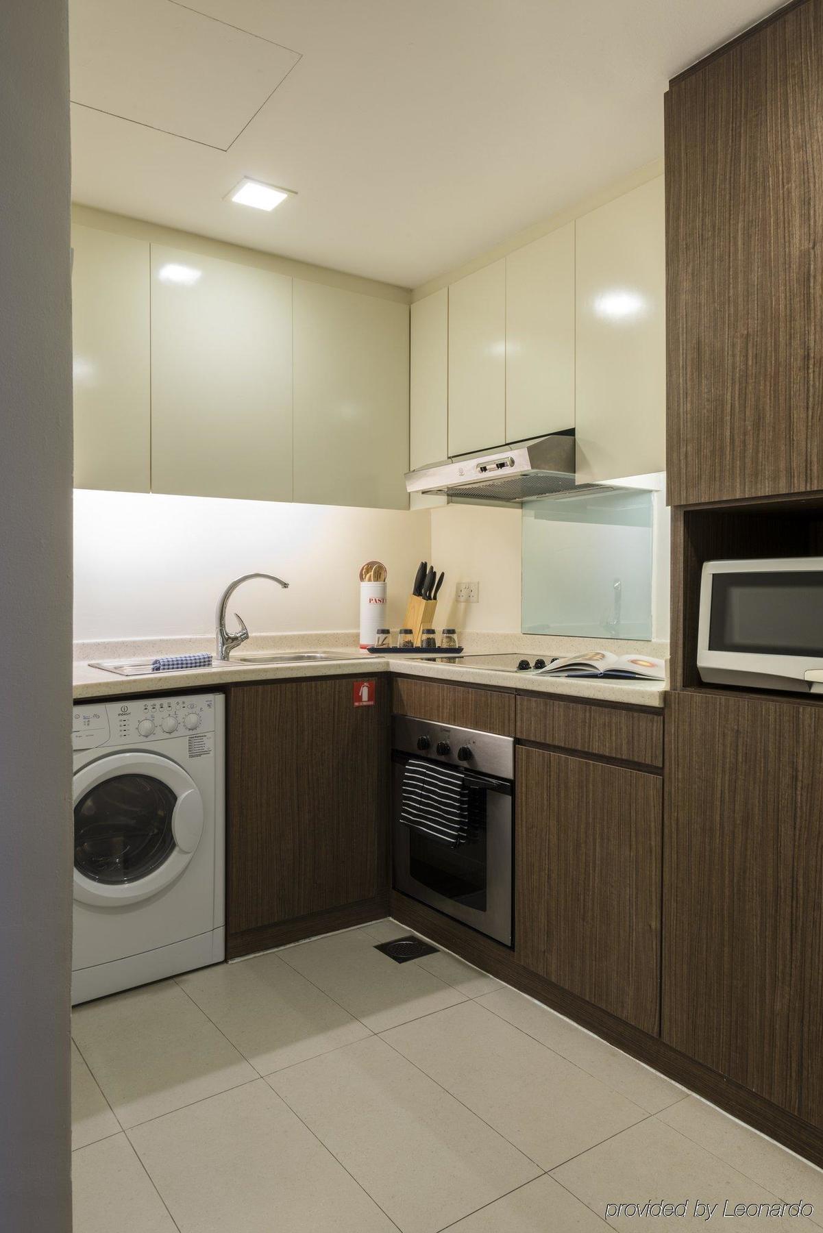 Somerset Liang Court Singapore Esterno foto