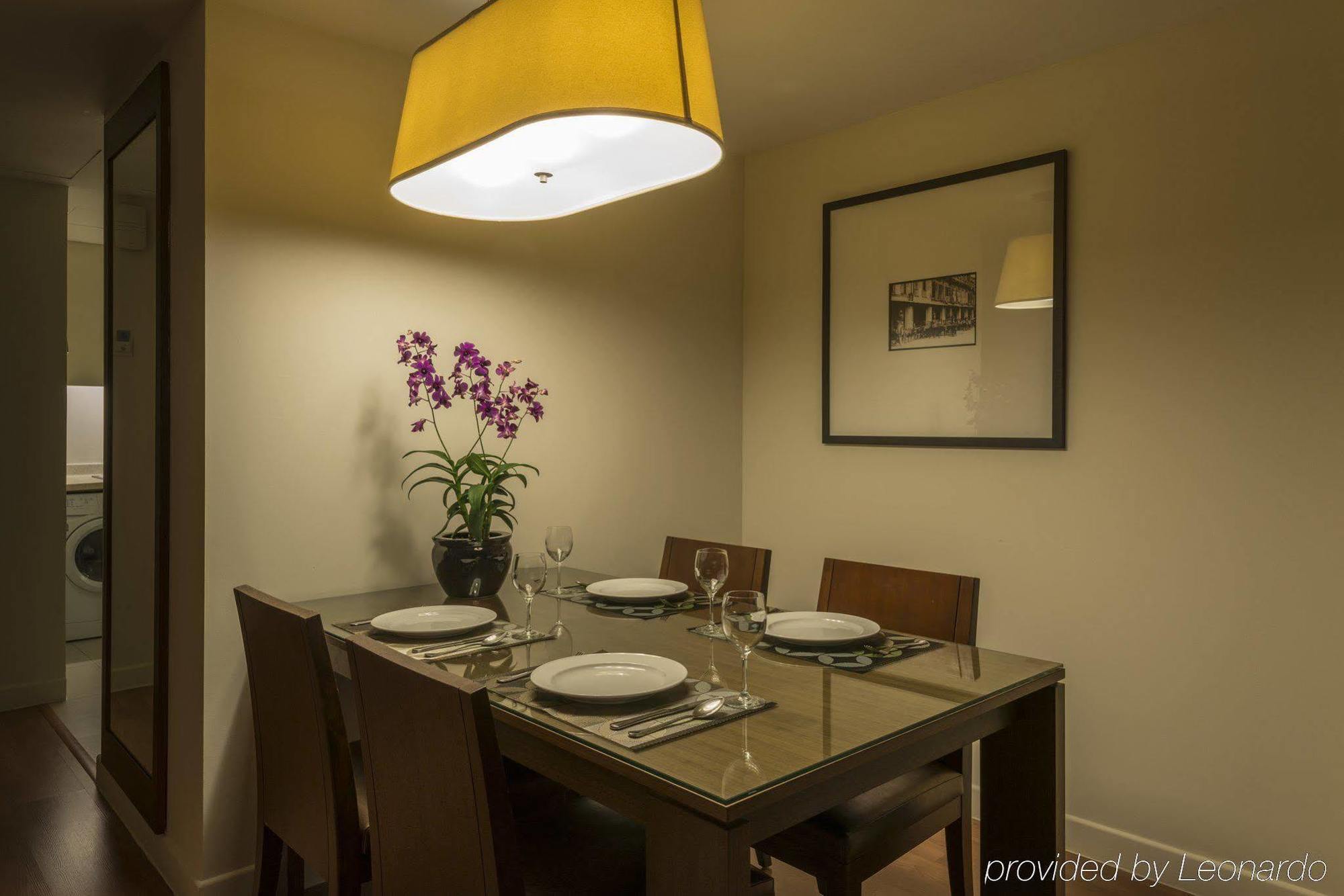 Somerset Liang Court Singapore Esterno foto